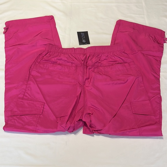 Onzie Parachute Cargo Pants in Raspberry Rose - Picture 4 of 14